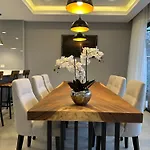 3 Bedroom Midtown Villa Pattaya