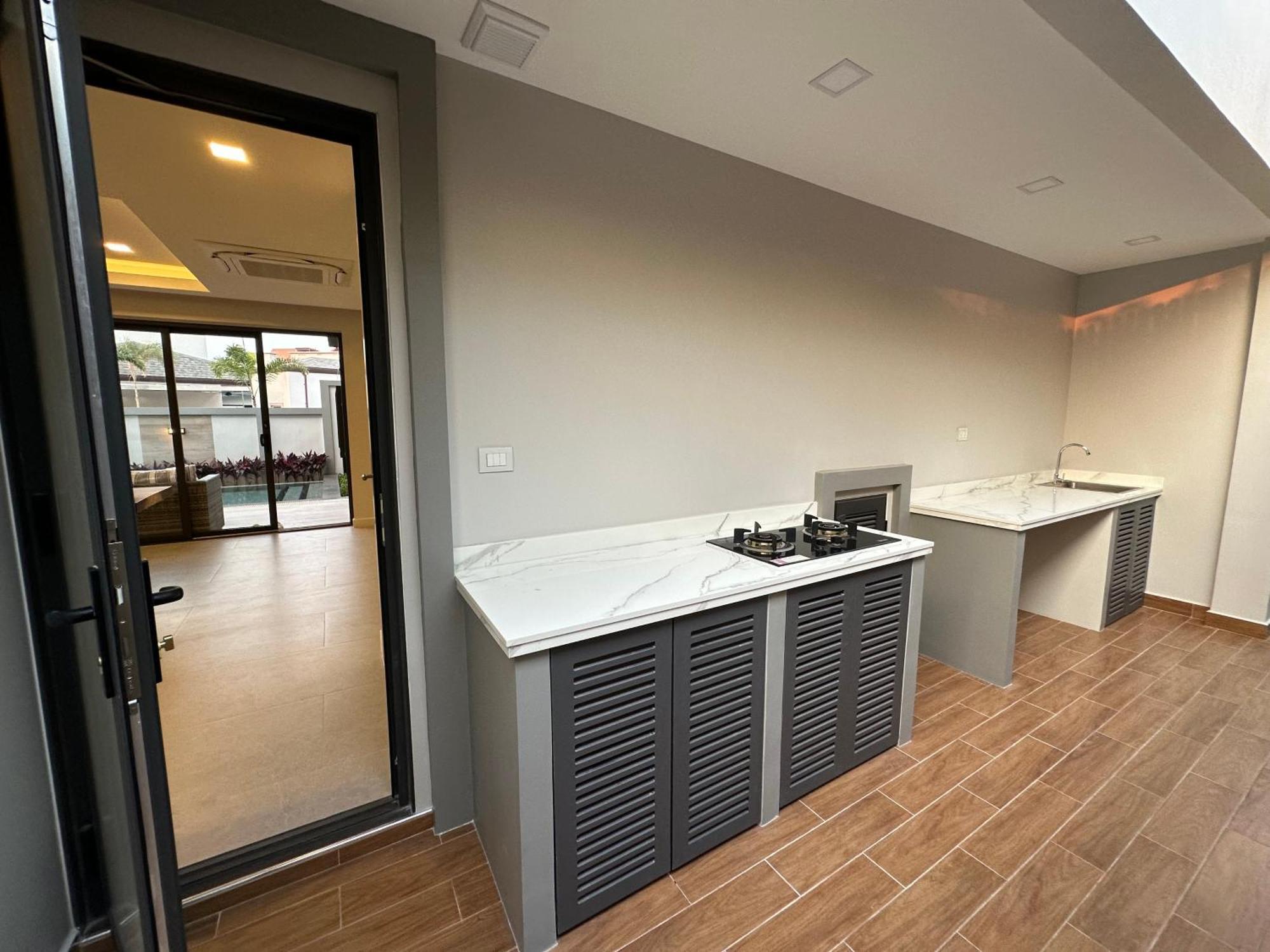 3 Bedroom Midtown Villa Pattaya