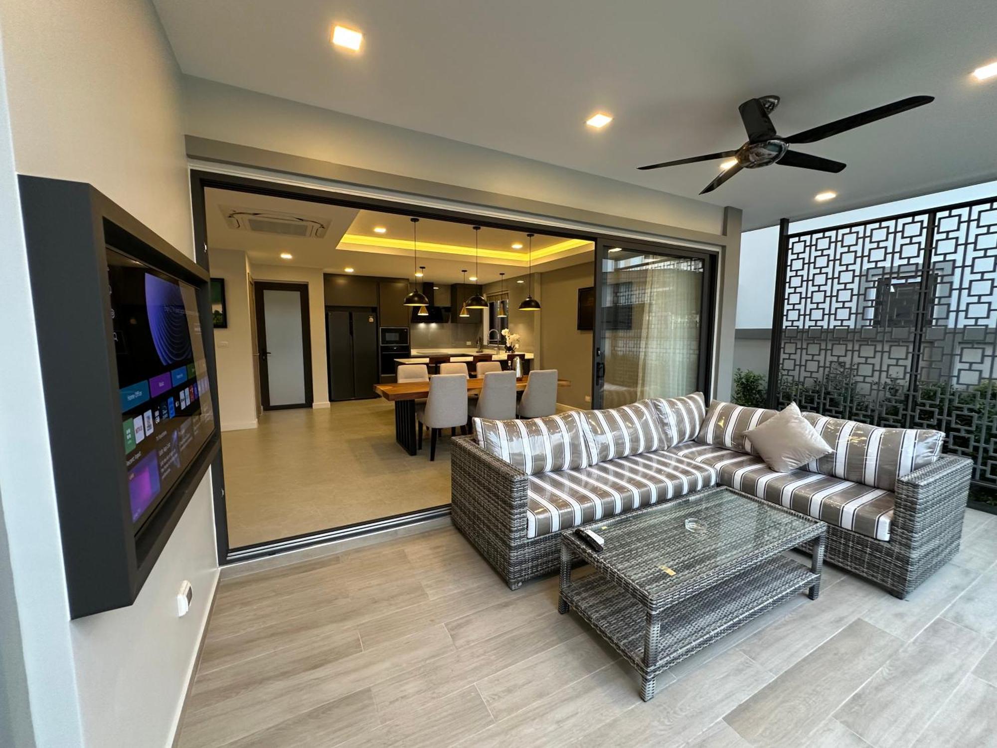 3 Bedroom Midtown Villa *