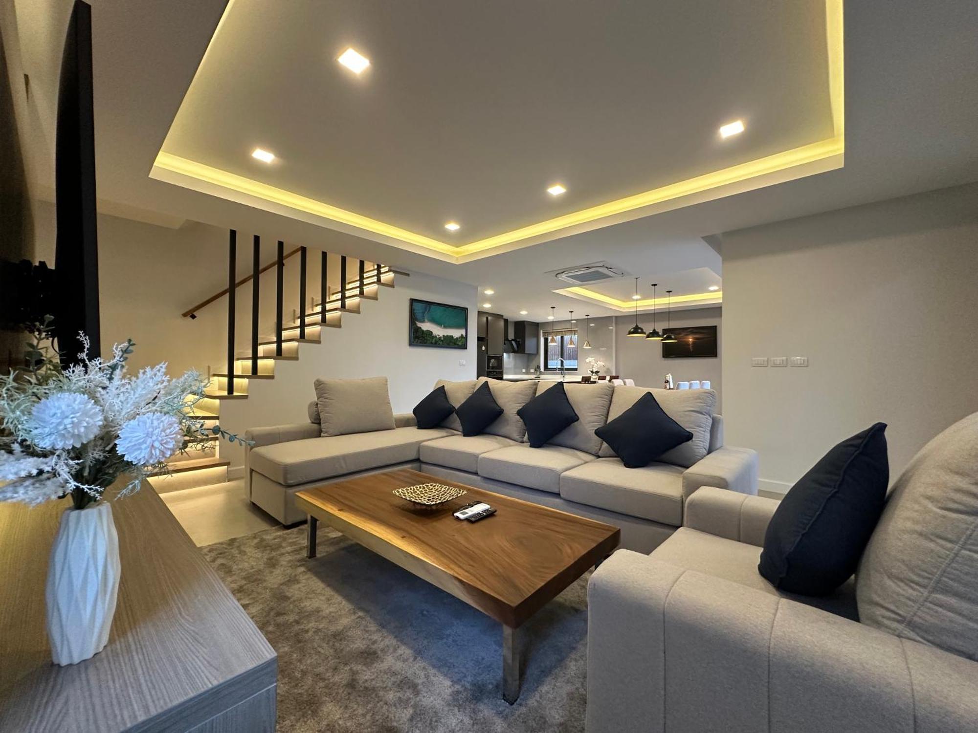 3 Bedroom Midtown